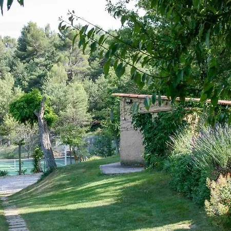 Gite Le Petit Jas Villeneuve  Exterior photo